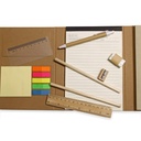Carpeta de cartón reciclado con set de útiles 1