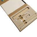 Carpeta de cartón reciclado con set de útiles 2