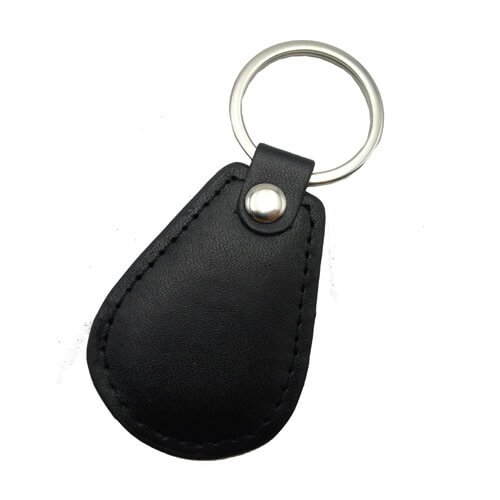 Llavero de cuerina negro 4 × 6 cm