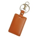 Llavero de cuerina café 4,2 × 6,4 cm