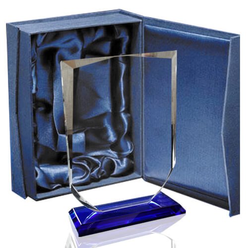 Galvano de cristal con forma de escudo 13,5 × 19 cm